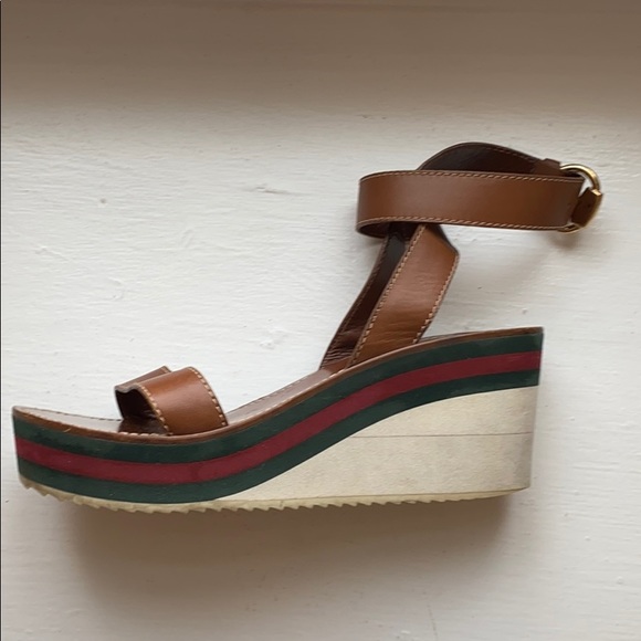 Gucci Shoes - Gucci Vintage Brown Wedge Red Green Stripe 8B